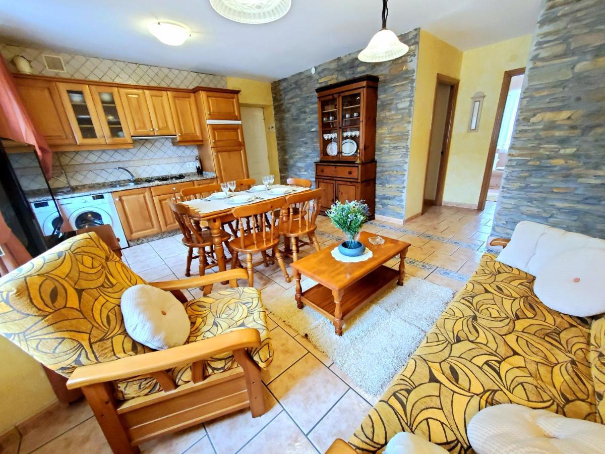 Apartamentos Turisticos Rosa Рибадео Экстерьер фото