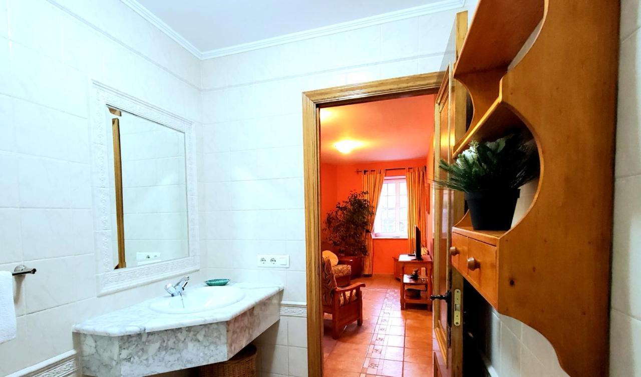 Apartamentos Turisticos Rosa Рибадео Экстерьер фото